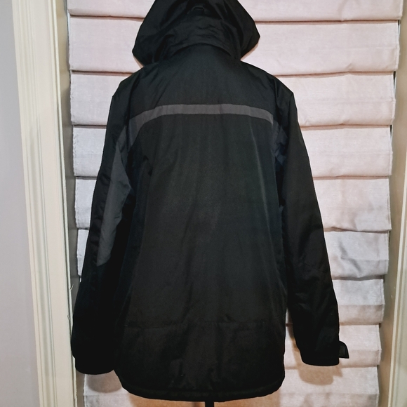 Black winter coat lined hooded NWOT - Picture 10 of 10